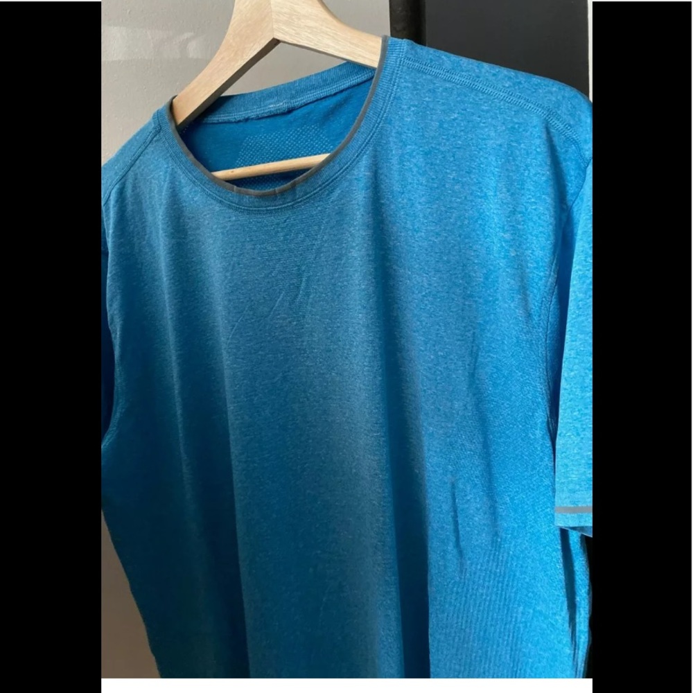 Lululemon Men’s Xxl Ss Athletic Shirt Like New